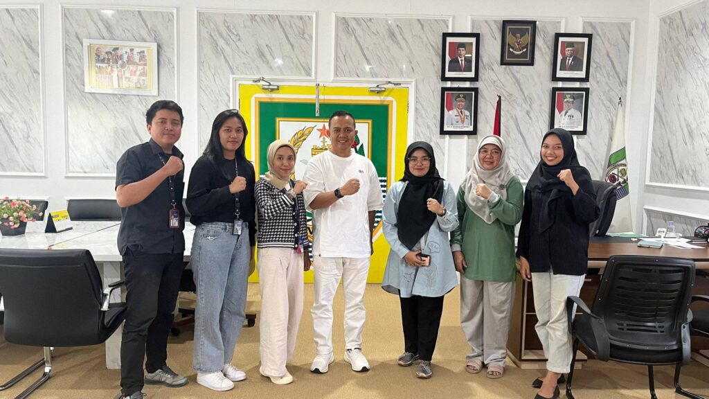 background-disnaker-1